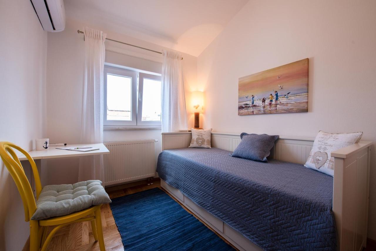 Spacious Chic Apartment