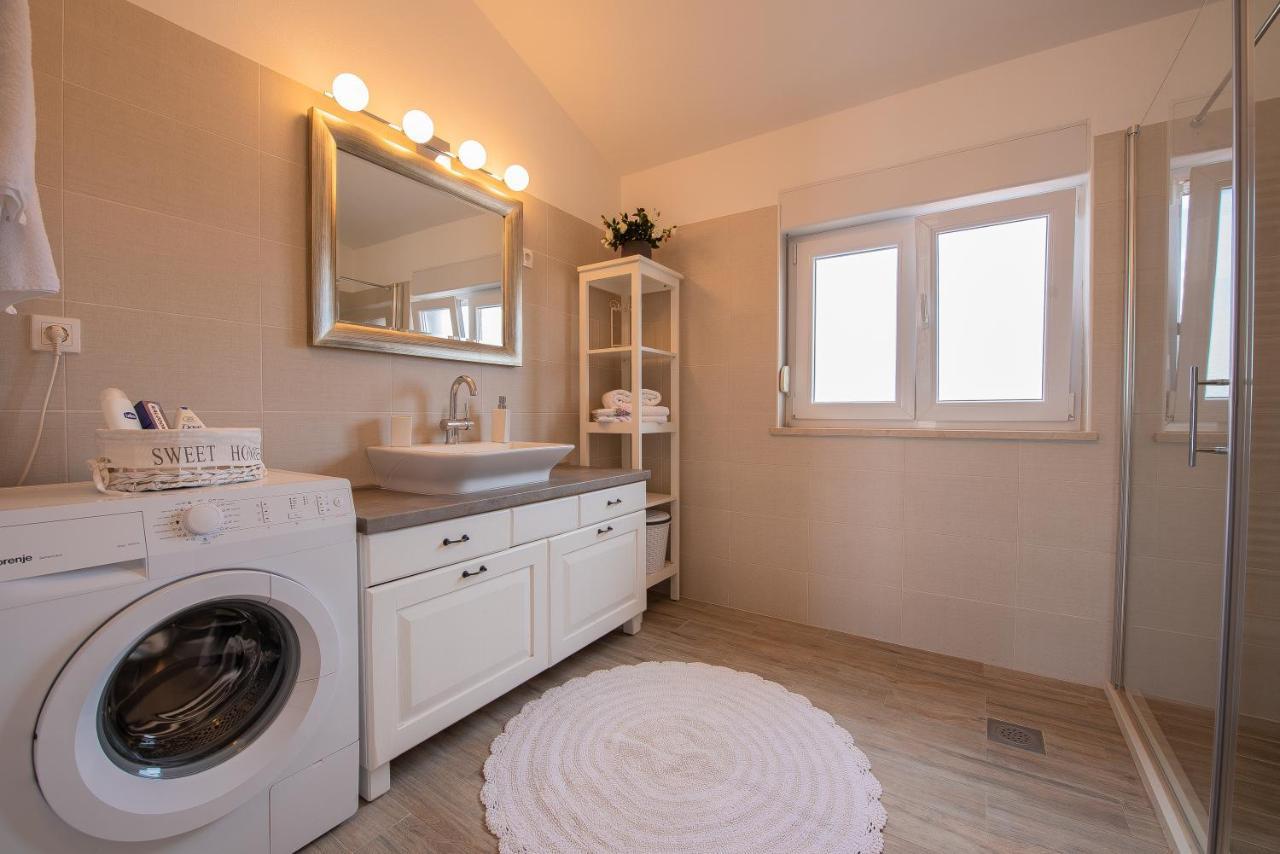 Spacious Chic Apartment Zadar